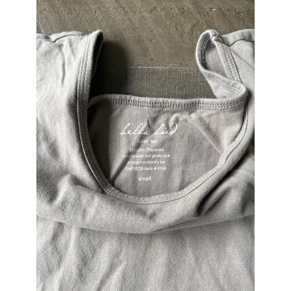 Bella Bird Women's Gray Basic Tee Tank Top size Small - Picture 4 of 7
